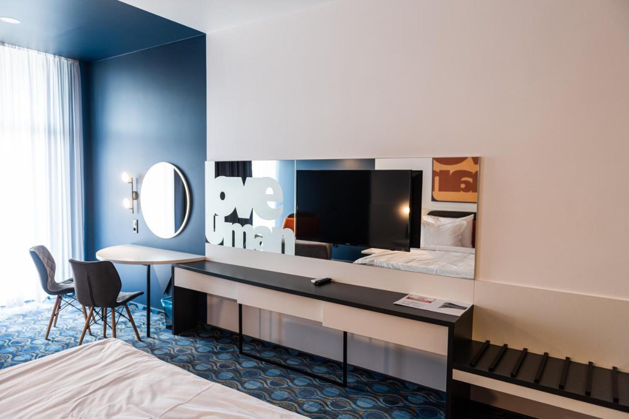 Lomo Hotel Umanʼ Εξωτερικό φωτογραφία