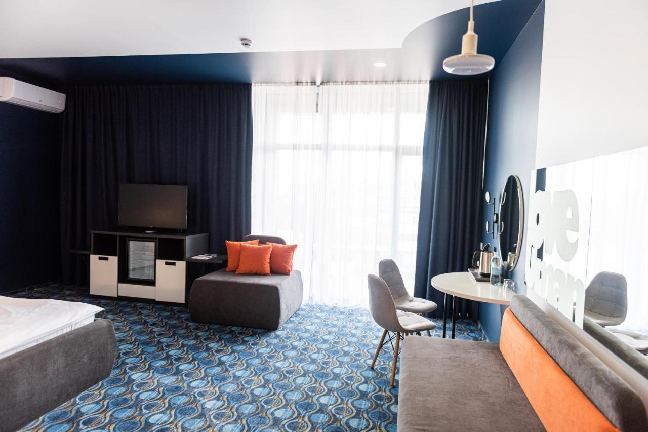 Lomo Hotel Umanʼ Εξωτερικό φωτογραφία