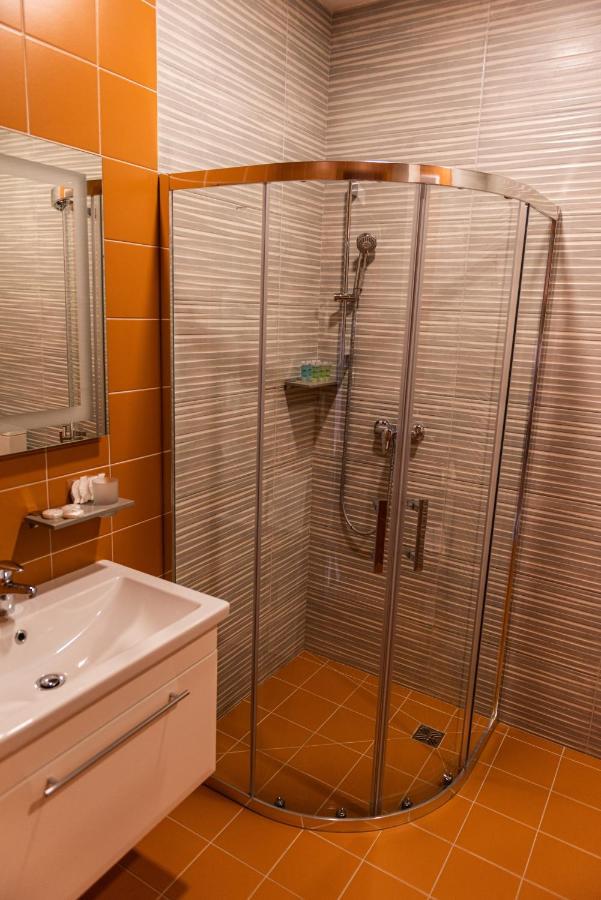 Lomo Hotel Umanʼ Εξωτερικό φωτογραφία