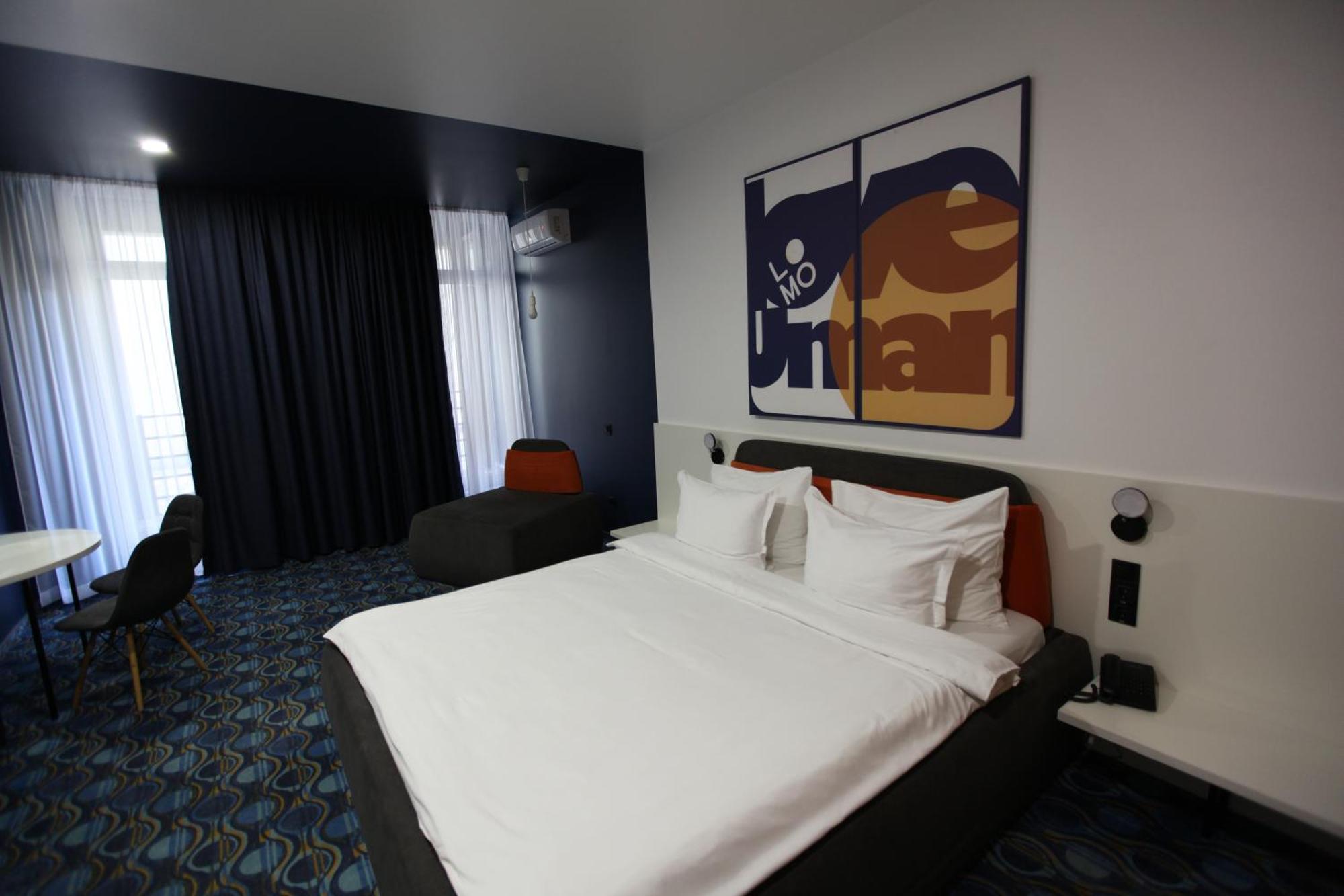 Lomo Hotel Umanʼ Εξωτερικό φωτογραφία