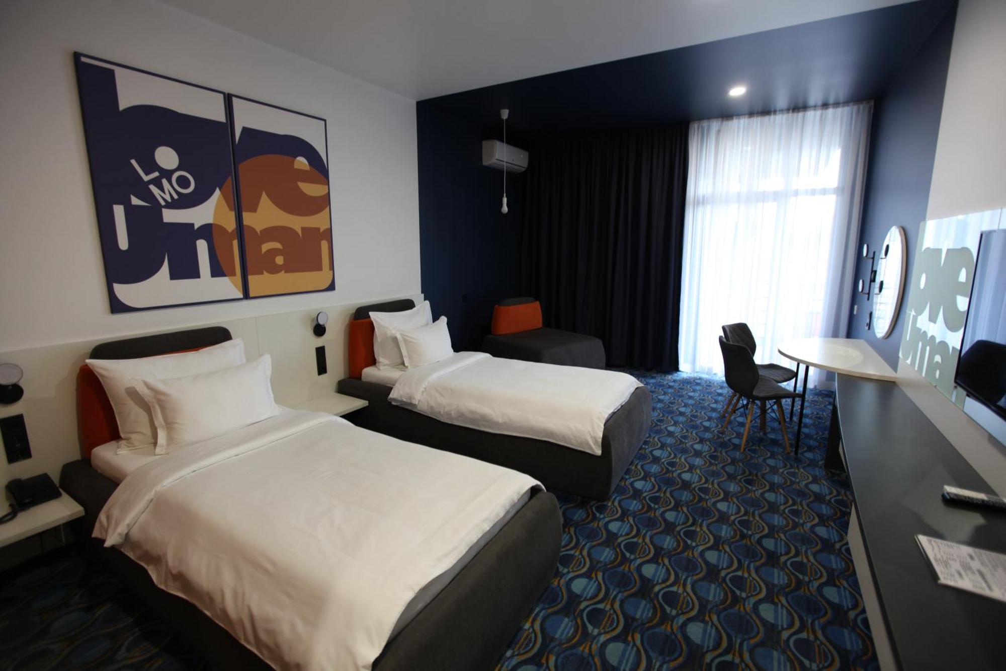 Lomo Hotel Umanʼ Εξωτερικό φωτογραφία