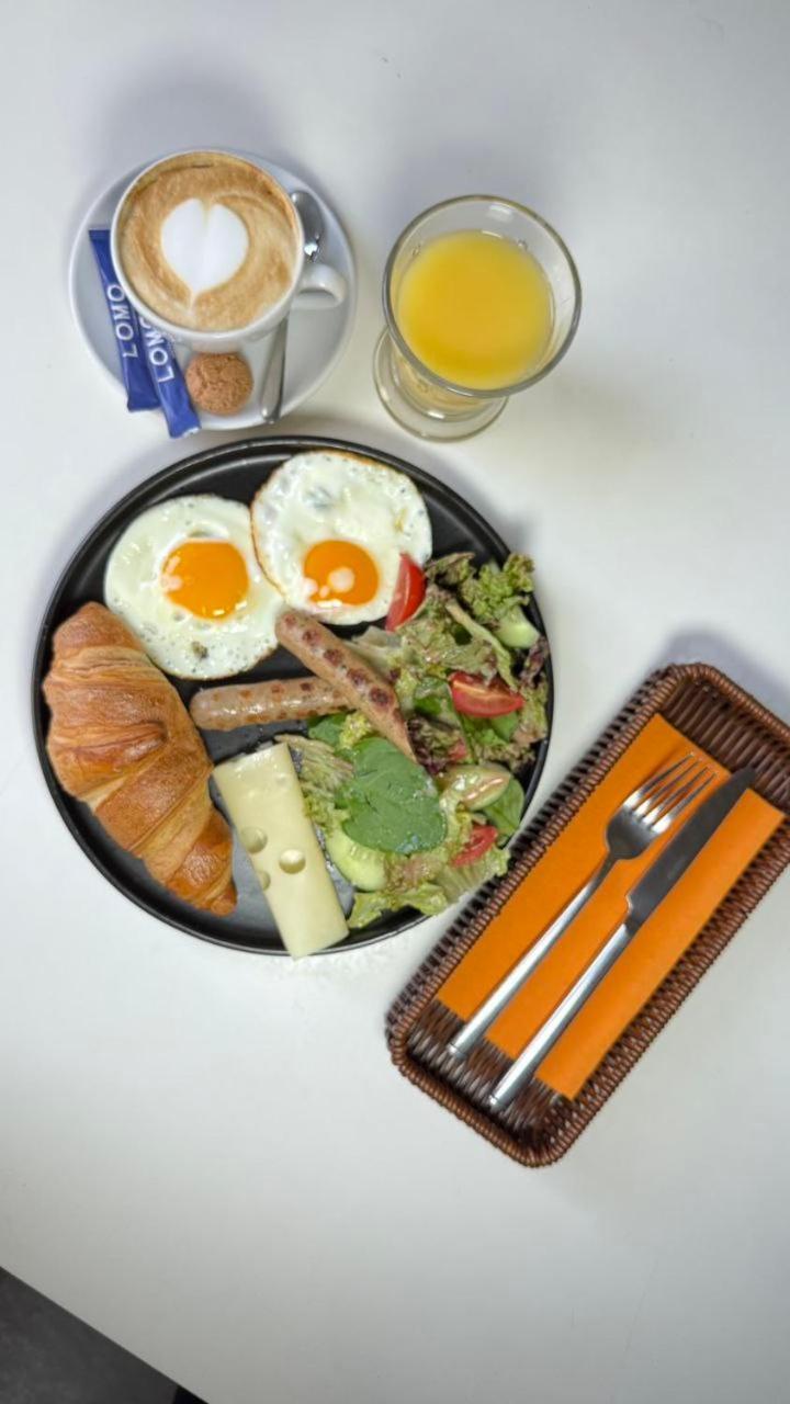 Lomo Hotel Umanʼ Εξωτερικό φωτογραφία