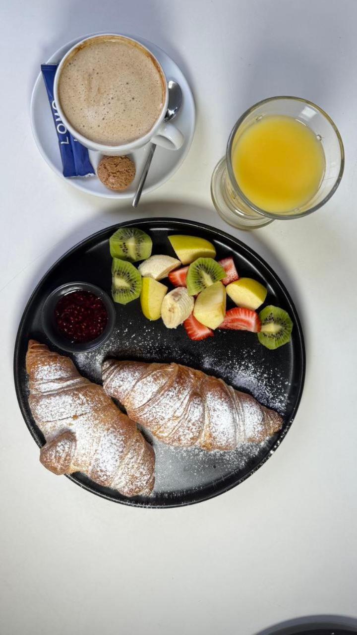 Lomo Hotel Umanʼ Εξωτερικό φωτογραφία